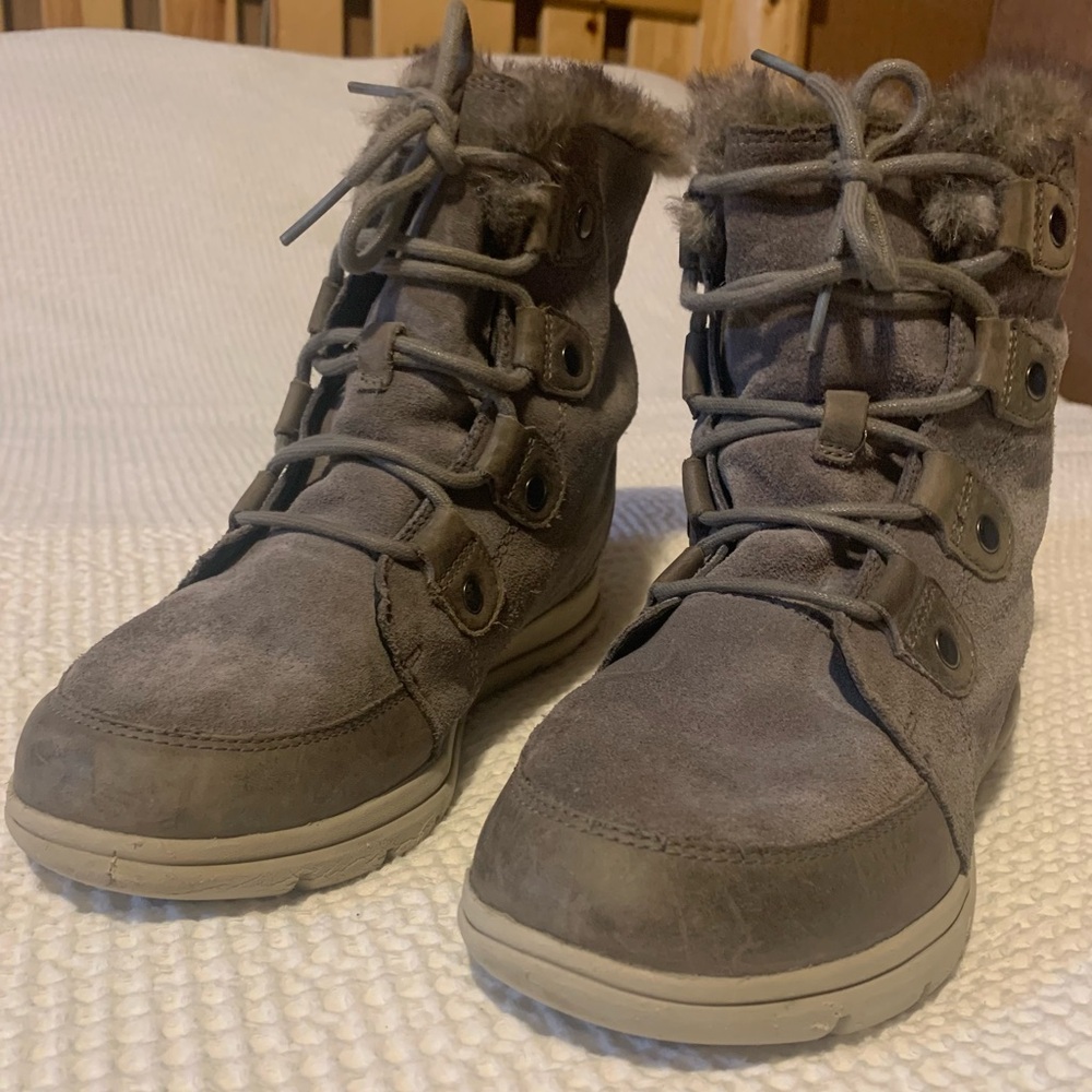 Sorel Joan Explorer quarry/gray Boots